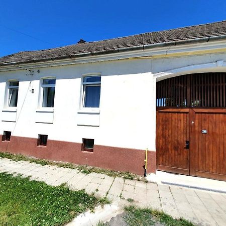 Вилла Casa Din Coltul Cetatii Harman Экстерьер фото