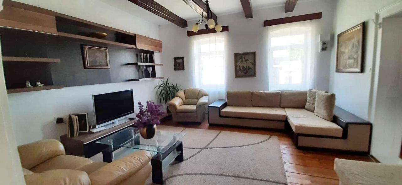 Вилла Casa Din Coltul Cetatii Harman Экстерьер фото