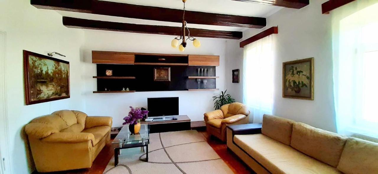 Вилла Casa Din Coltul Cetatii Harman Экстерьер фото